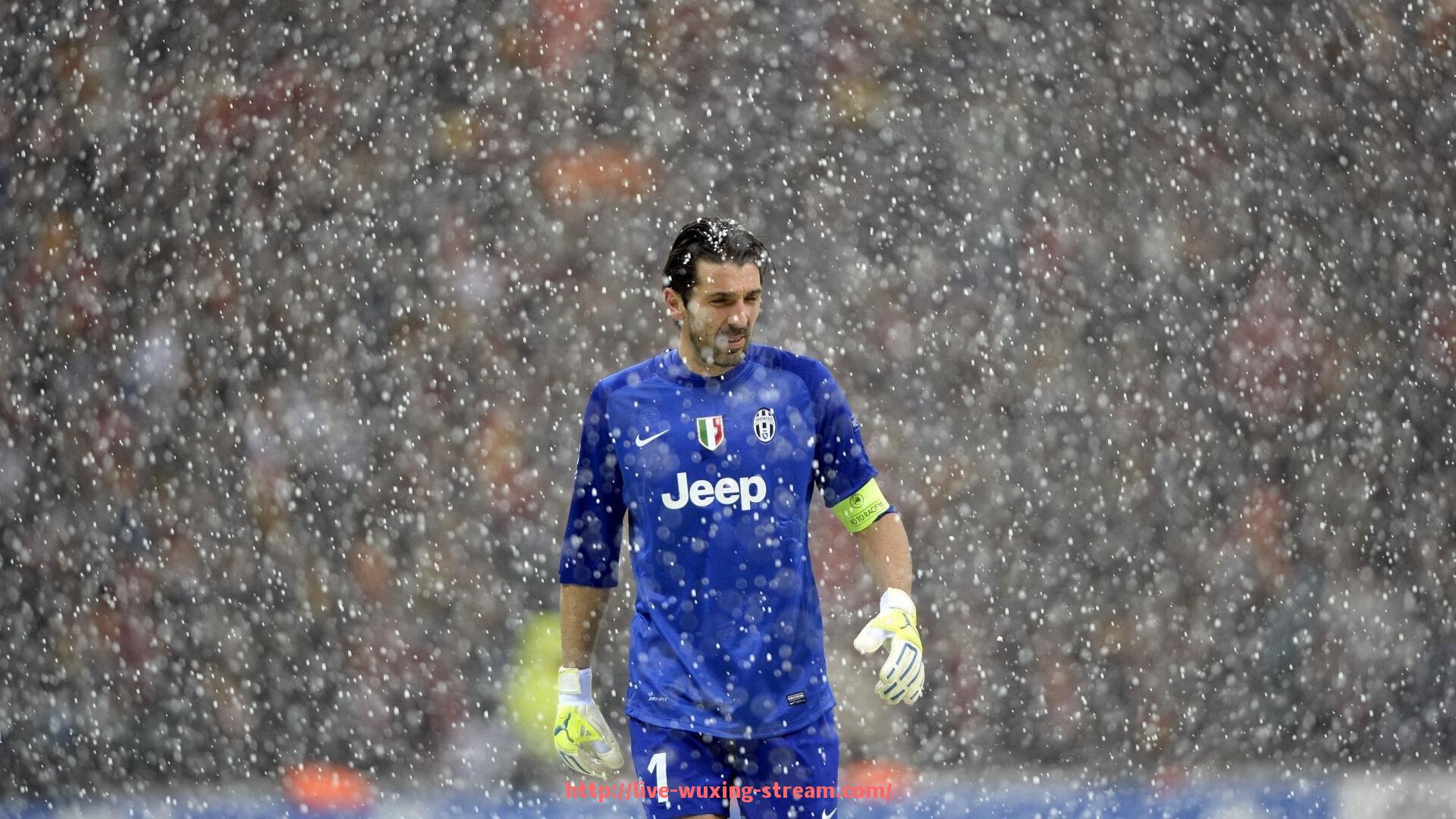 五星体育直播-火箭队各时期球衣颜色变化及历史意义全解析